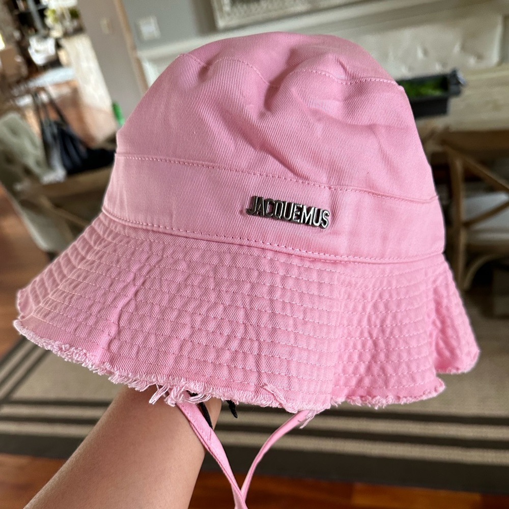 jacquemus bucket hat